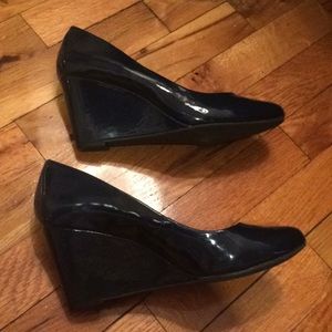 Dressbarn wedge shoes